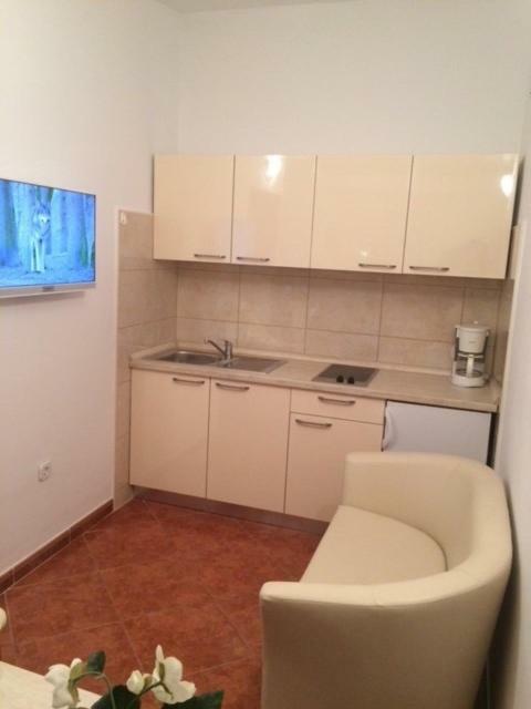 Apartmani Dekovic Materada Porec Exterior photo