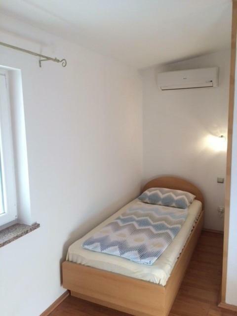 Apartmani Dekovic Materada Porec Exterior photo